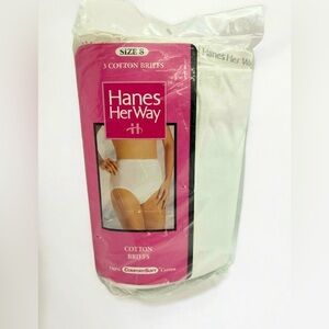 Vintage Woman’s Hanes Her Way White 100% Cotton Briefs 3 Pack Size 8 NOS 1992
